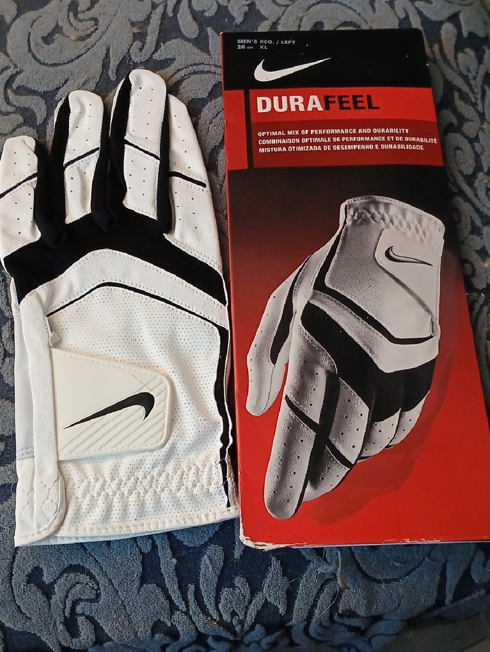 Nike White & Black DuraFeel Left Golf Glove